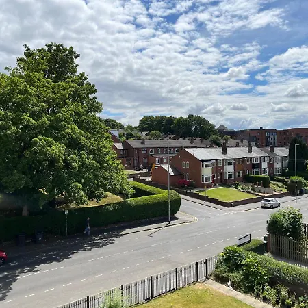 Rosebank House * Leeds (West Yorkshire)